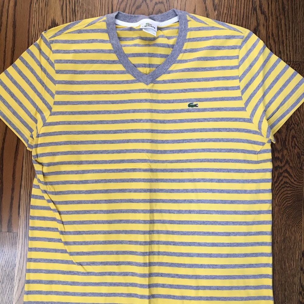 Men’s Lacoste V Neck - size 5